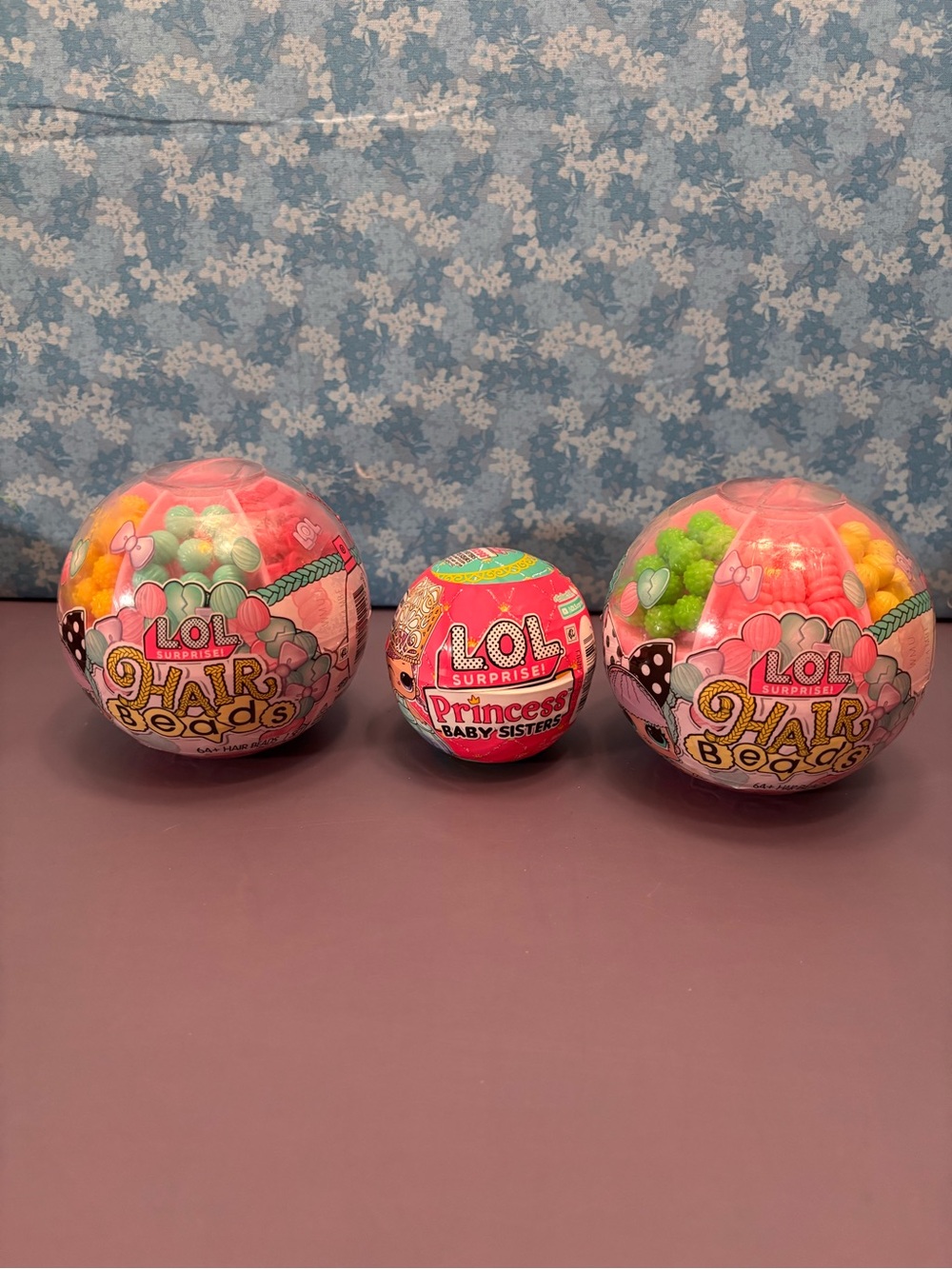 L.O.L. Surprise! Pink Hair Beads & Princess Baby Sister Capsule Set